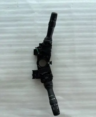 Subaru Forester SK Front wiper blade arm