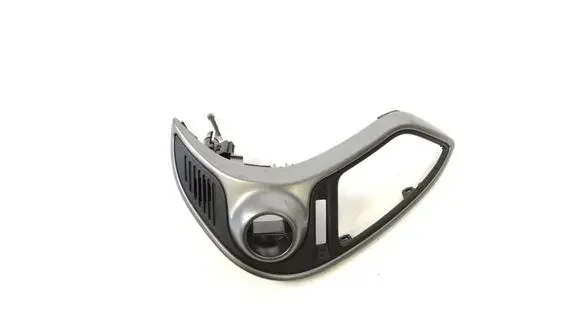 Dashboard glove box trim
