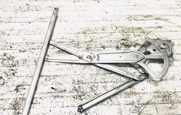 Toyota Corolla Verso E121 Sliding door window regulator with motor