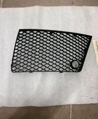 Mercedes-Benz ML W166 Front bumper lower grill A1668854422