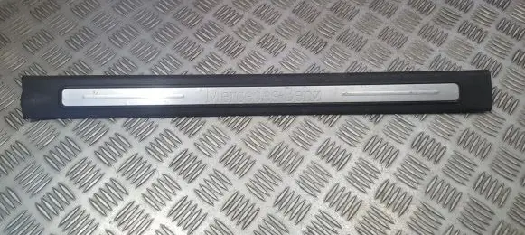 Mercedes-Benz A W169 Front sill trim cover a1696800074