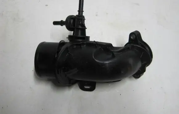 Nissan Qashqai Other engine bay part 165764620R RLNKBFIC