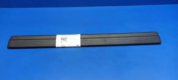 Mercedes-Benz E W212 Front sill trim cover A2126860236