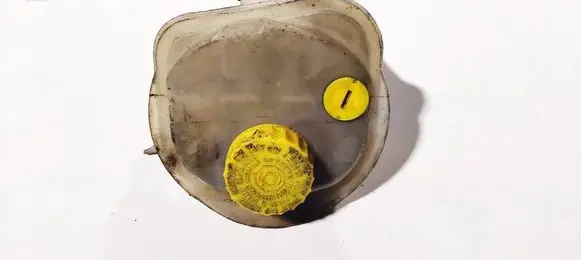 Power steering fluid tank/reservoir