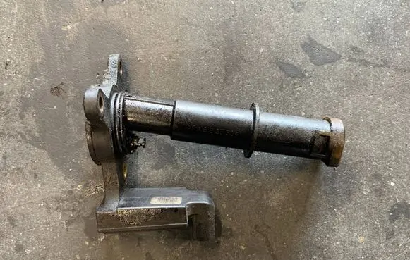 Mercedes-Benz Sprinter W901 W902 W903 W904 Oil level sensor A0041535228