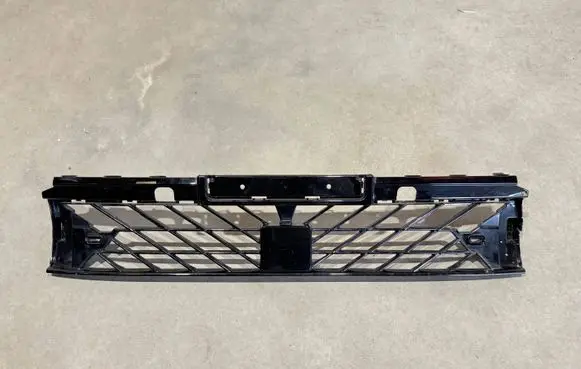 Cupra Formentor Front bumper lower grill 5FF853667A