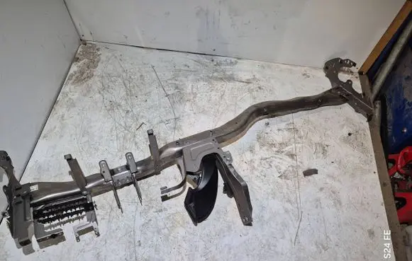 Volkswagen Transporter - Caravelle T5 Dashboard cross member/frame bar 7H1857012J 04012007
