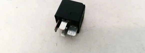 BMW 5 GT F07 Other relay 61366901469 v23136-j6-x48