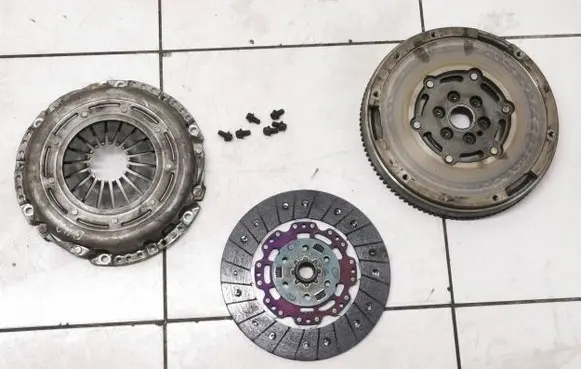 Volvo V40 Clutch set kit 1878006097 1337k20 3082002314
