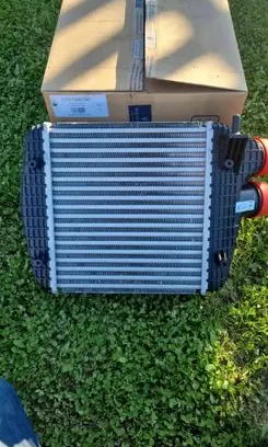 Maserati Ghibli Intercooler radiator 670109550