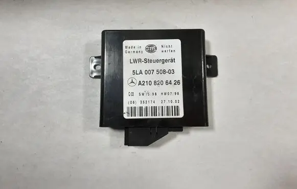 Mercedes-Benz E W210 Light module LCM A2108206426