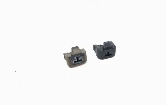 BMW 1 E82 E88 Radiator mount bracket 7805310 17117805310