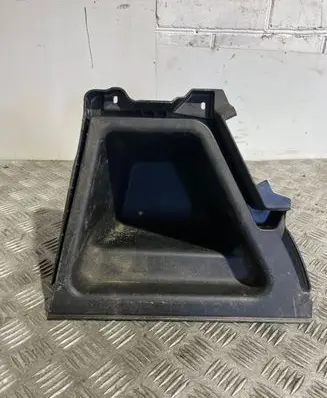 BMW X3 E83 Glove box 3403537 52850610 5147