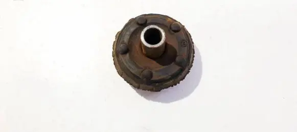 Audi A4 S4 B5 8D Coil spring mount 8d0512333