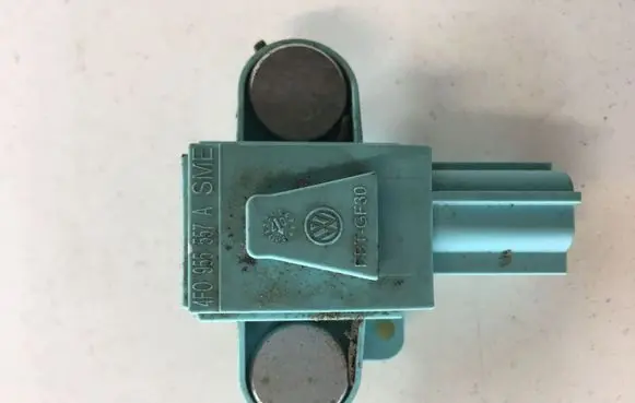 Audi A6 S6 C6 4F Airbag deployment crash/impact sensor 4F0955557A