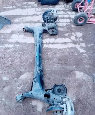 Opel Corsa F Rear axle beam with reductor 