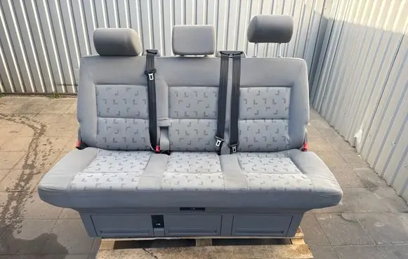 Volkswagen Multivan T5 Third row seats 