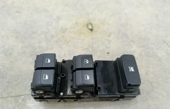KIA Stonic Quarter vent window switch 93570H8000WK