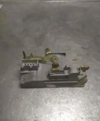 Peugeot 806 Front door lock PBTL1