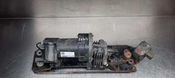 BMW 5 E60 E61 Air suspension compressor 