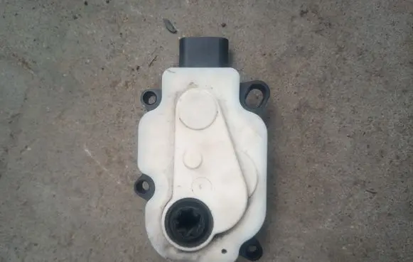 Renault Captur II Radiator active air flap actuator 6466R330