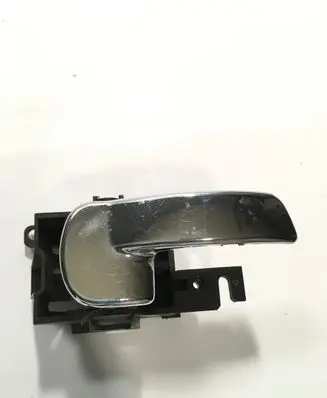 Nissan Pathfinder R51 Front door interior handle 8318D