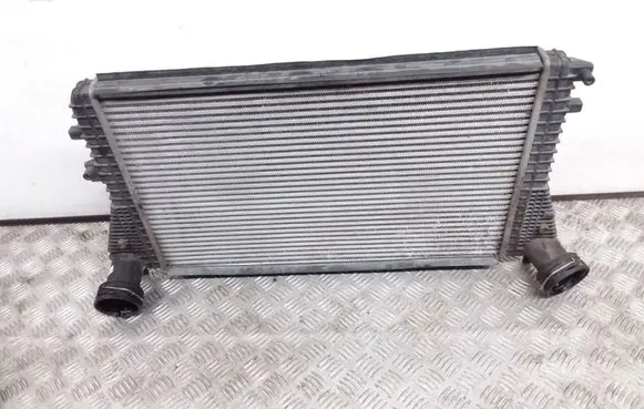 Skoda Octavia Mk2 (1Z) Intercooler radiator 1K0145803L