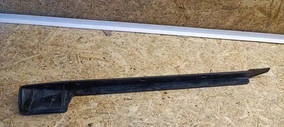 Volkswagen PASSAT B4 Front passenger seat rail trim 357881087