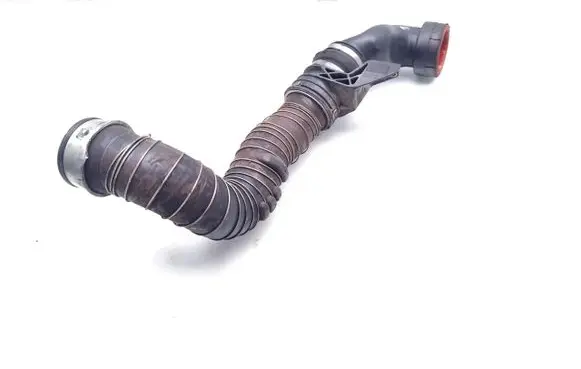 Mercedes-Benz C W203 Air intake hose/pipe A2710901437