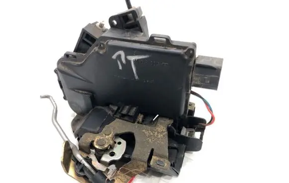 Audi A6 S6 C5 4B Rear door lock