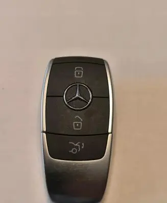 Mercedes-Benz C W205 Ignition key/card 
