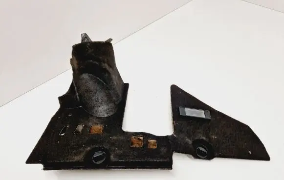 Dashboard lower bottom trim panel