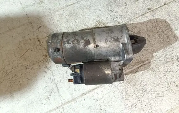 Opel Zafira B Starter motor 55353857
