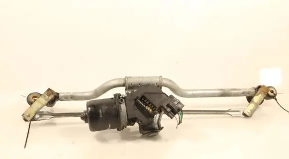 Renault Clio II Front wiper linkage and motor 8200284711