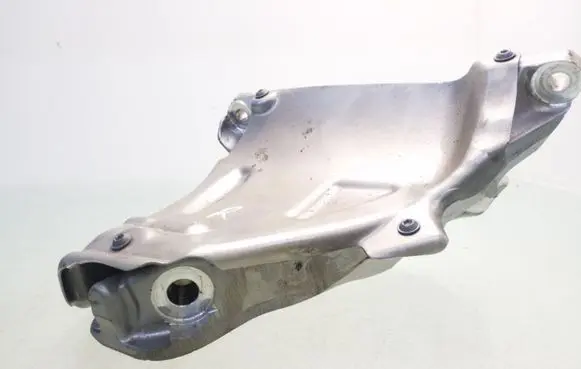BMW X5 F15 Engine mounting bracket 6876280 6876284