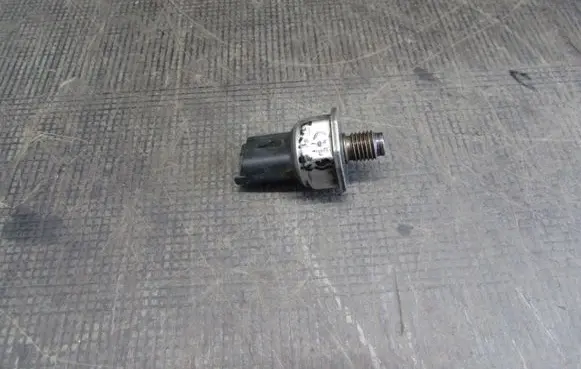 Ford Grand C-MAX Fuel pressure sensor 
