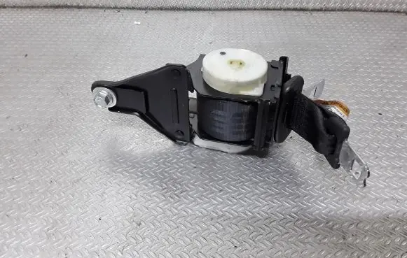 Subaru Forester SH Middle seatbelt (rear) BGE030007