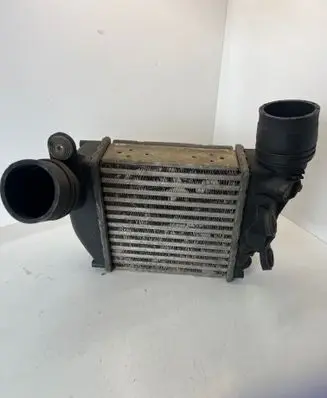 Volkswagen Golf IV Intercooler radiator 1J0145805D