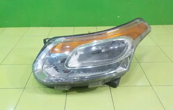 Citroen C3 Picasso Headlight/headlamp PRZOD