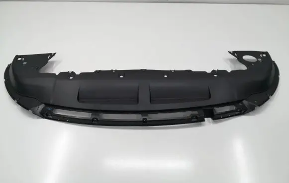 Front bumper lip