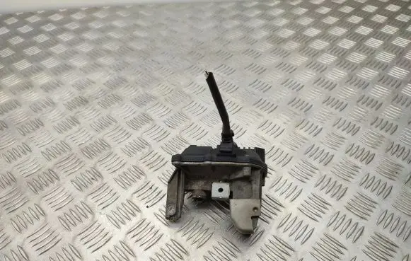 Mercedes-Benz A W176 Throttle valve 147B08013R