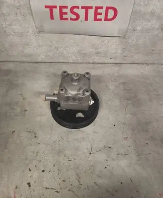 Volvo S60 Power steering pump 30665099