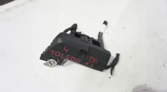 Seat Toledo IV (NH) Positive wiring loom 4F0915519