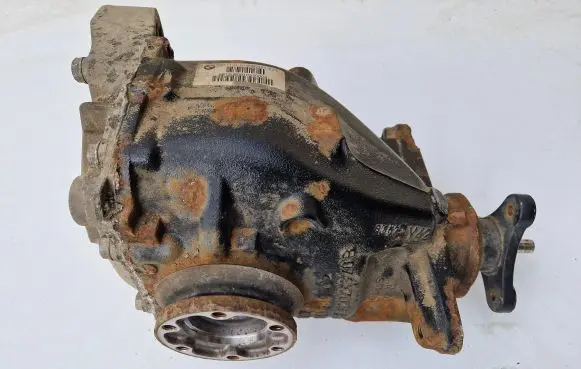 BMW X1 E84 Rear differential 7611131