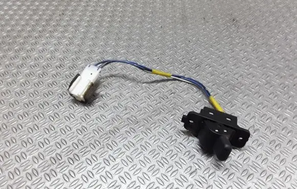 Mitsubishi Space Star Electric window control switch 192459