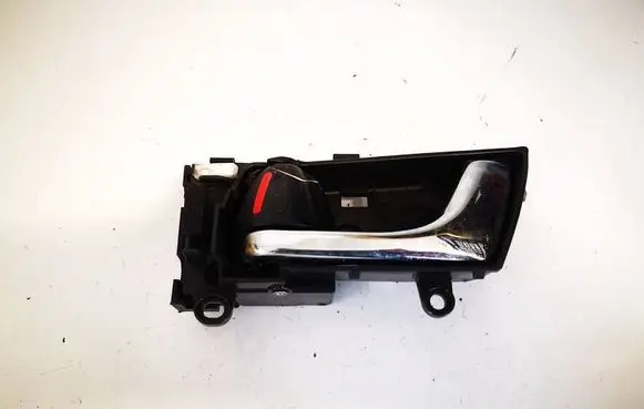 Rear door interior handle