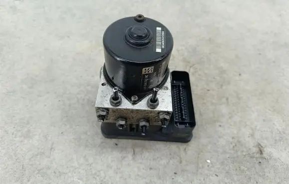 Volkswagen Golf Plus ABS Pump 1K0614517AC