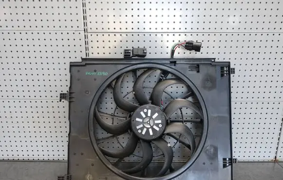 Volvo EX30 Electric radiator cooling fan 32325311