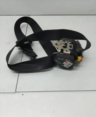Mercedes-Benz B W245 Front seatbelt 602877300 008L000