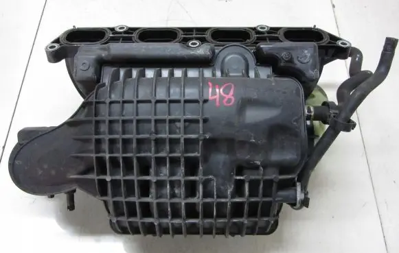 Suzuki Grand Vitara II Intake manifold